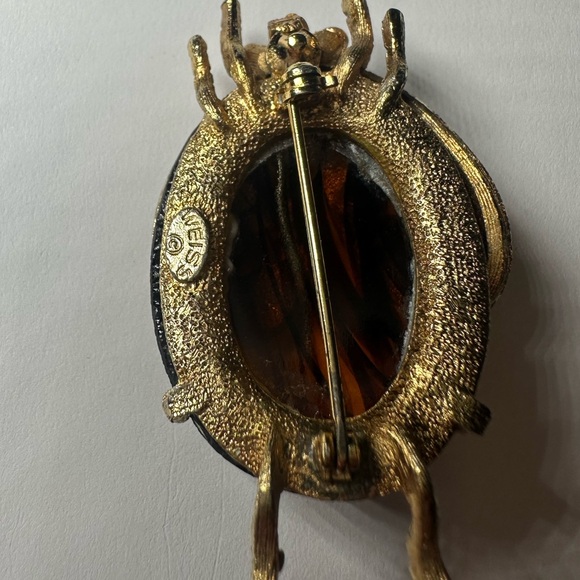 Vintage 1950s Weiss Beetle Brooch - Picture 2 of 2